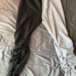 2 colored stacked leggings.